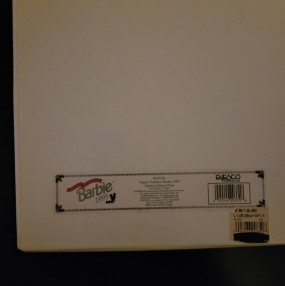 Dolls - Picture 2 of 7